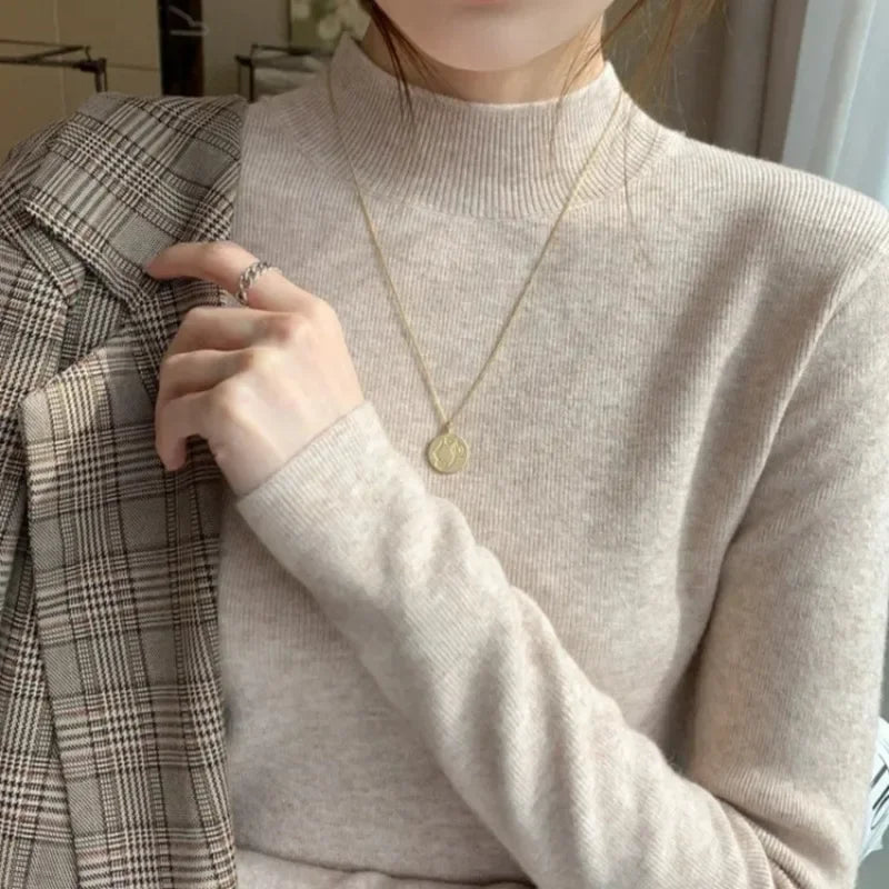 Ribbed Mock Neck Pullover