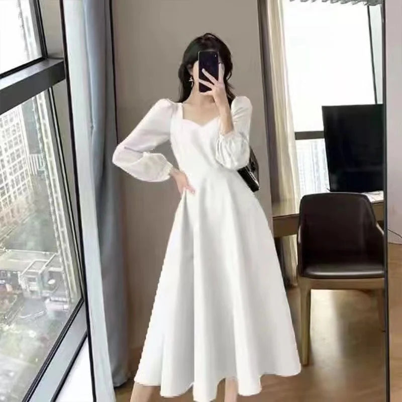 Sweetheart Puff Sleeve Midi Dress